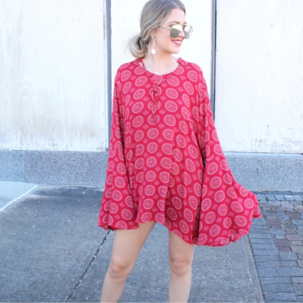 PPLA Martina Cranberry Woven Knit Flared Sleeves, Scoop Neck Boho Mini Dress LG